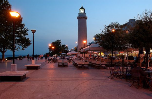 Alexandroupolis terrassen bij de vuurtoren