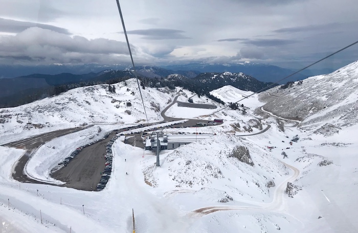 Parnassos skicenter in Griekenland met sneeuw