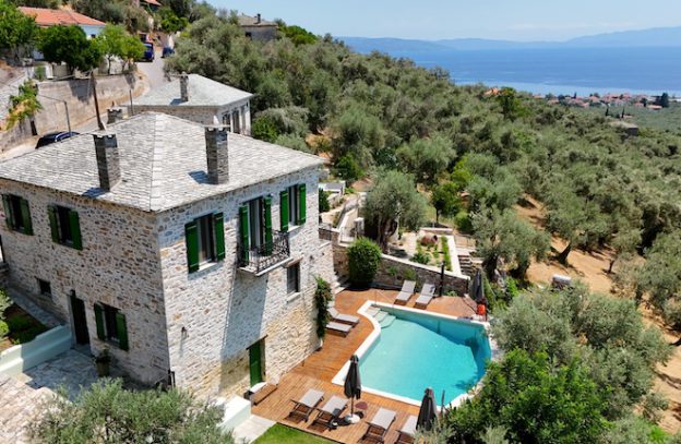 Villa met privezwembad rustig gelegen op Pilion Griekenland