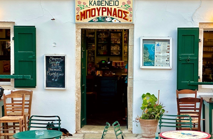 Kafenion O Bournaos op het Griekse eiland Paxos