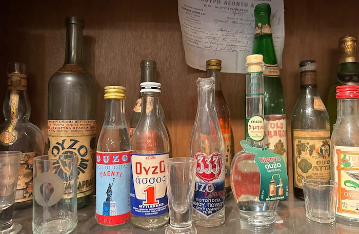 Ouzo flessen bekende merken Griekenland in museum