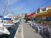 Poros-stad-boulevard-zeilboten-600